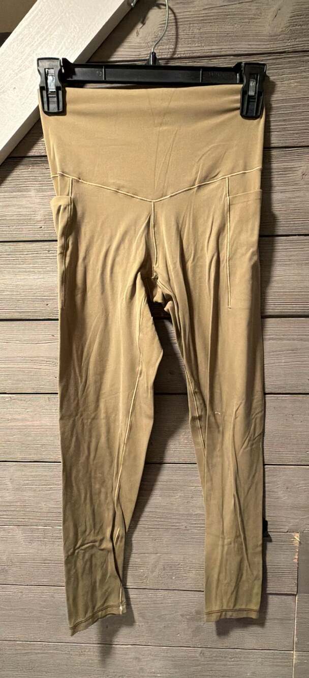 Offline By Aerie Real Me Xtra 7/8 Legging Size M Khaki Pockets